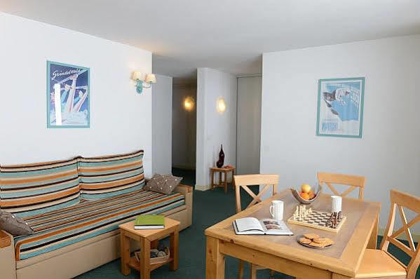 Pierre & Vacances Residence Le Montana Ла-Монжі Екстер'єр фото